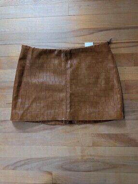 H&M Faux Croc Mini Skirt - Size 4